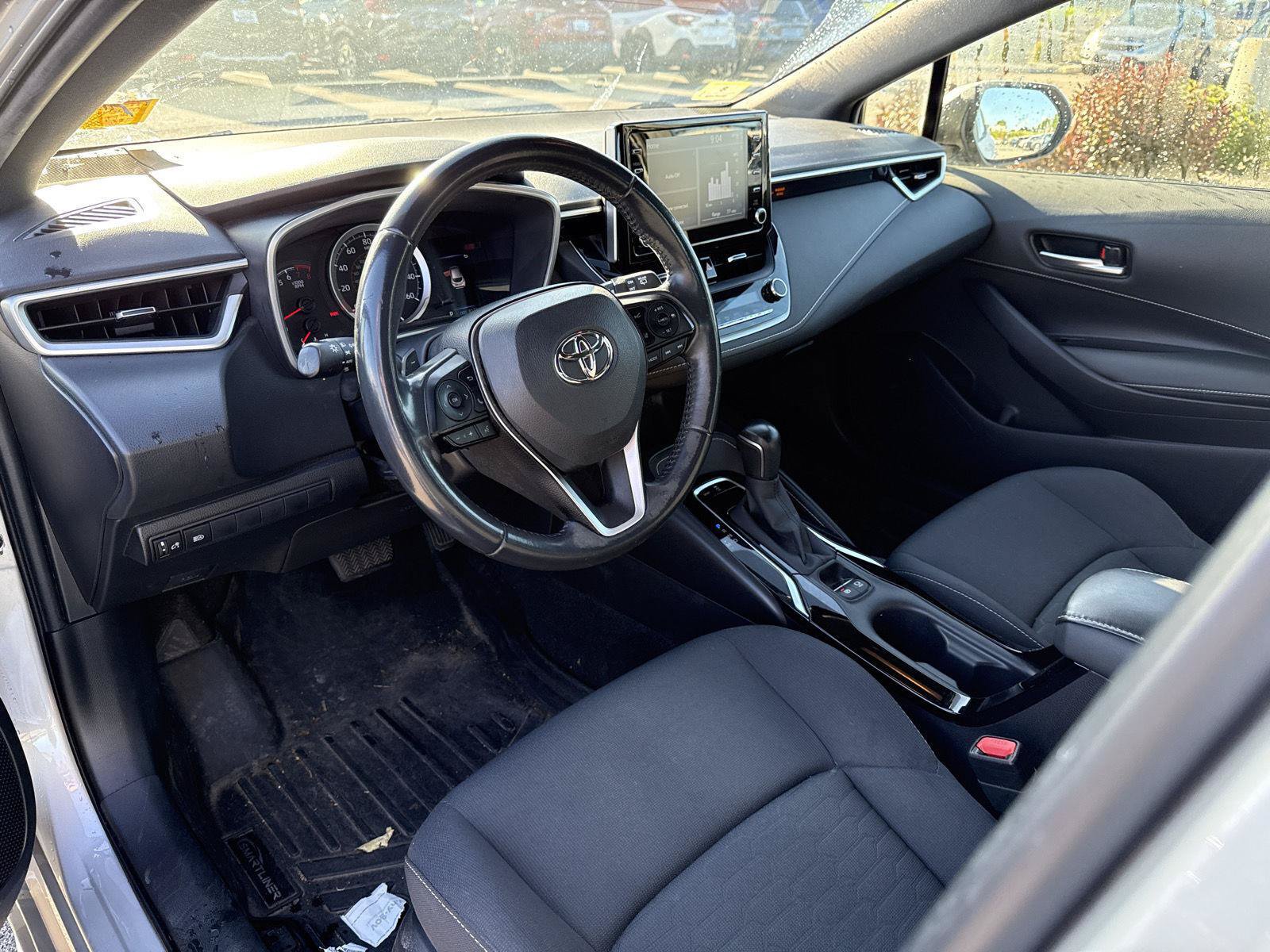 Used 2019 Toyota Corolla SE w/ Carpet Mat Package FWD image 7