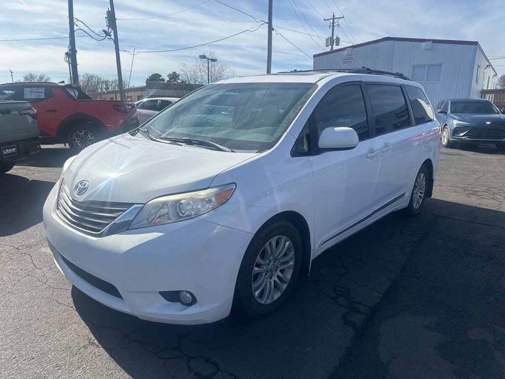 Used 2012 Toyota Sienna image 9