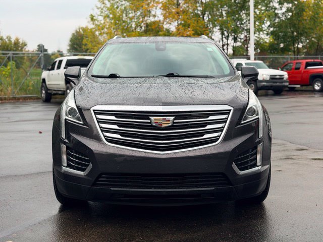 Used 2017 Cadillac XT5 Luxury w/ Driver Awareness Package AWD/4WD image 3