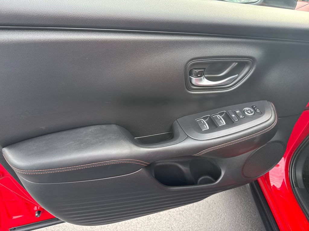Certified 2025 Honda HR-V Sport image 9