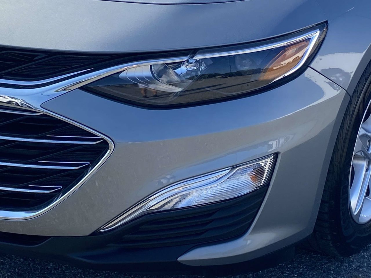 Used 2023 Chevrolet Malibu LS FWD image 4