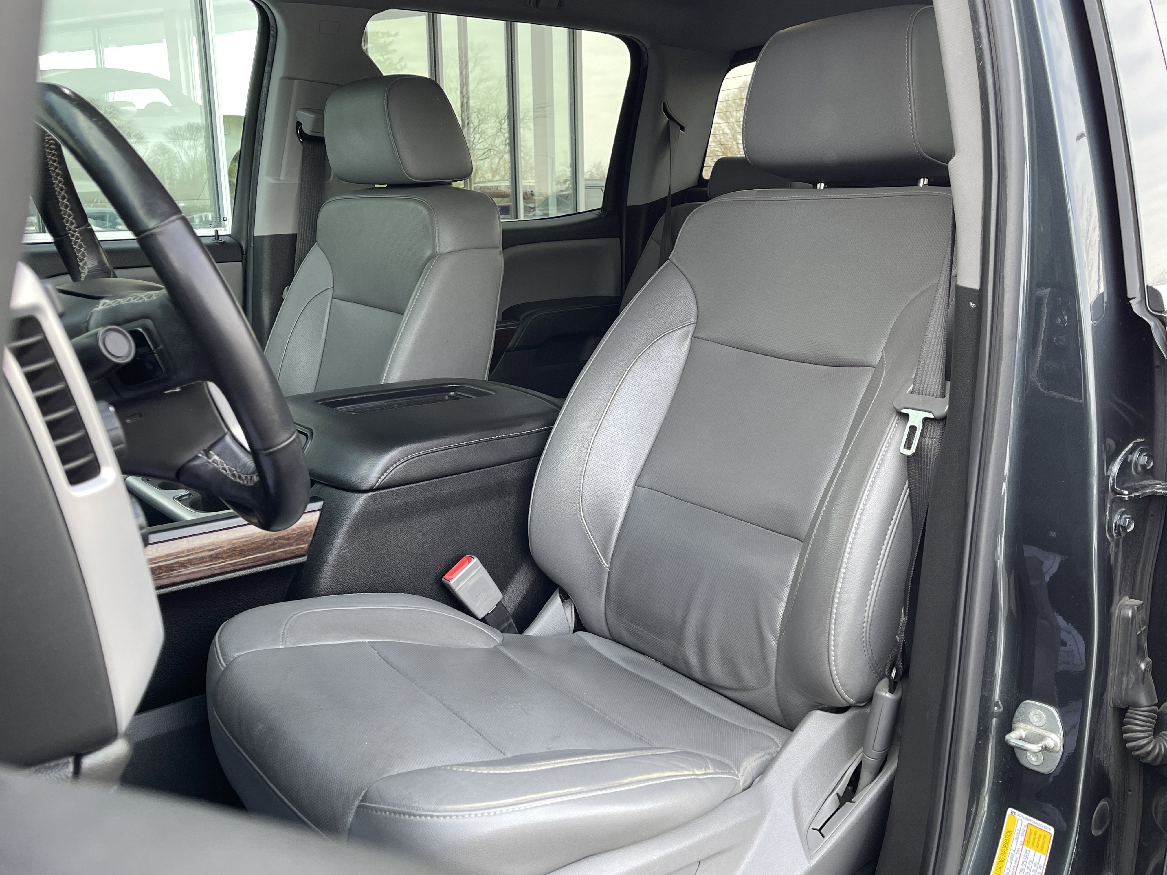 Used 2018 GMC Sierra 1500 SLT w/ SLT Premium Package image 16