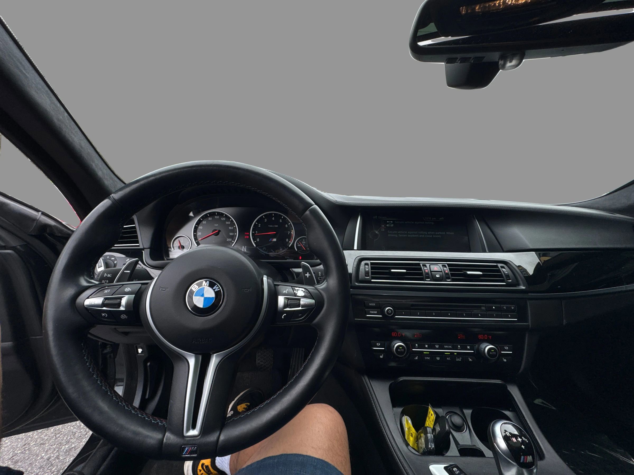 Used 2014 BMW M5 image 25