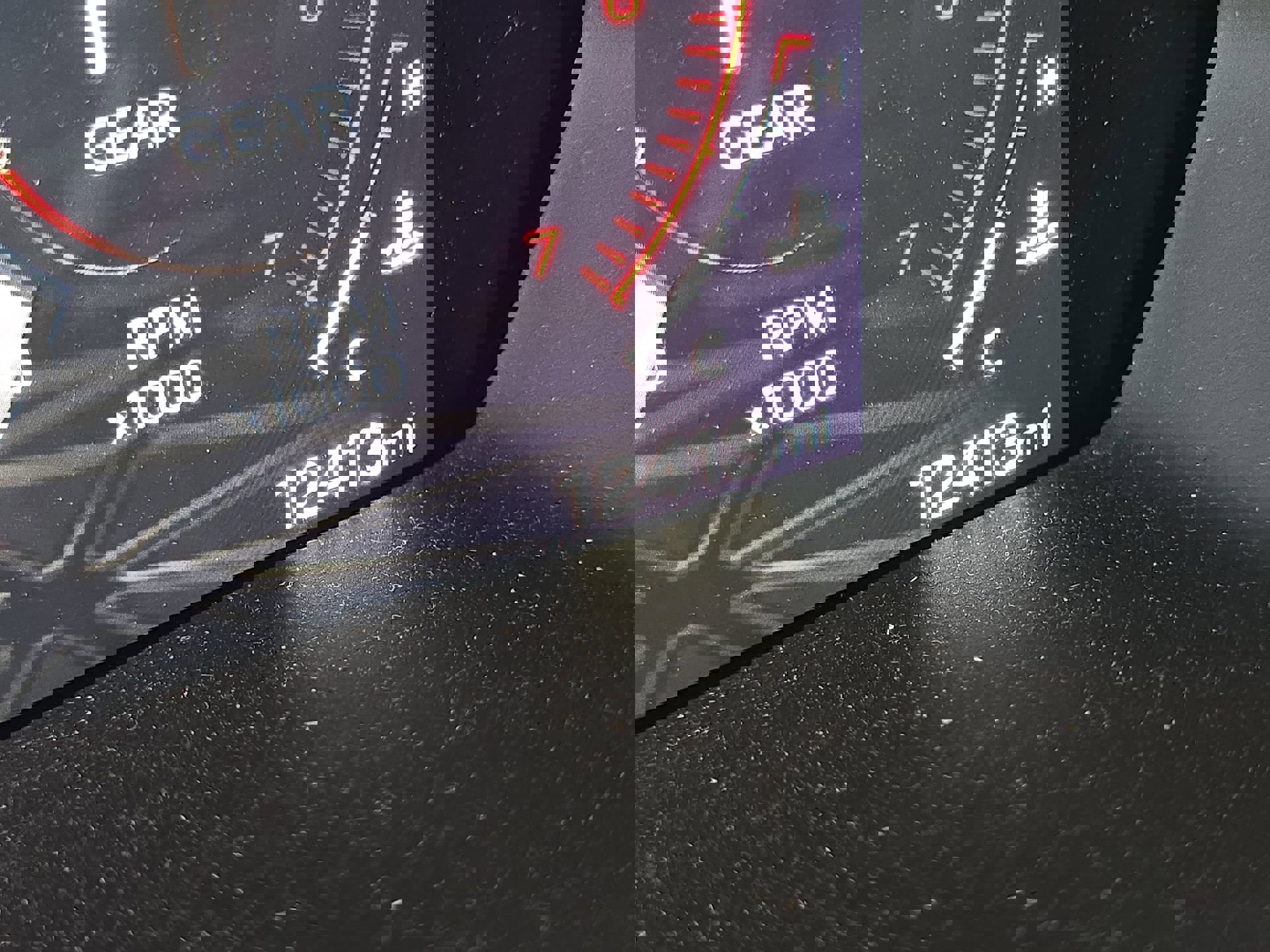 Used 2024 GMC Canyon AT4X image 15