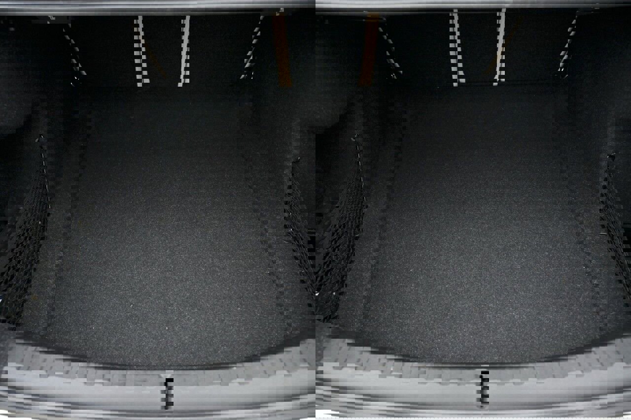 Used 2019 BMW 330i Sedan image 12