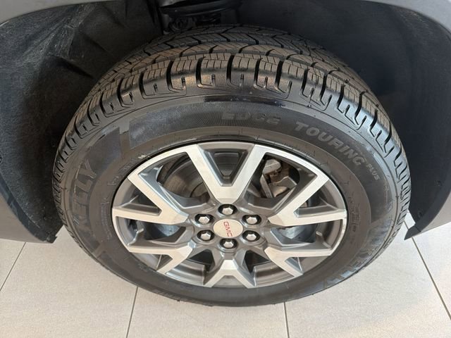 Used 2020 GMC Acadia SLE image 14