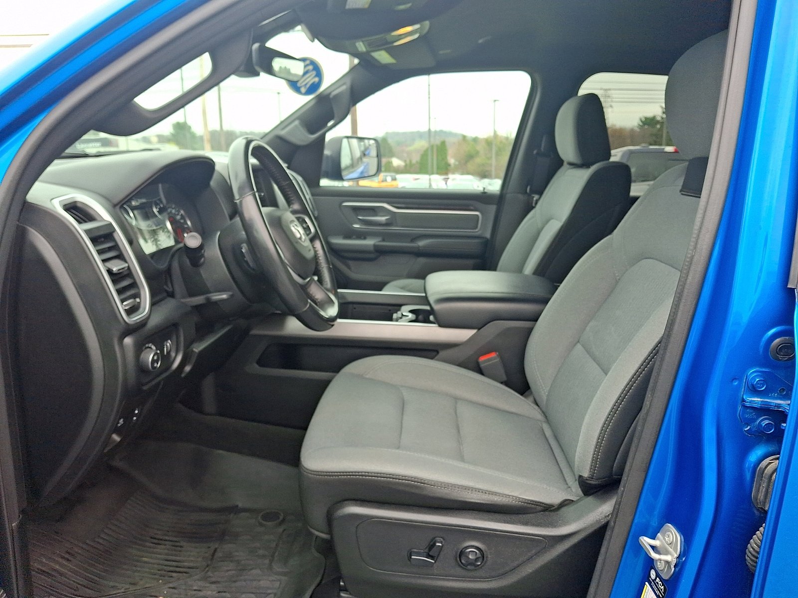 Used 2021 RAM 1500 Big Horn AWD/4WD image 14
