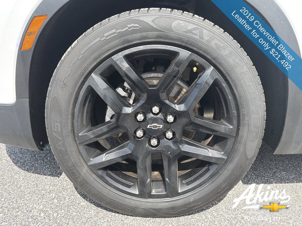 Certified 2019 Chevrolet Blazer LT w/ Sun and Wheels Package FWD image 13