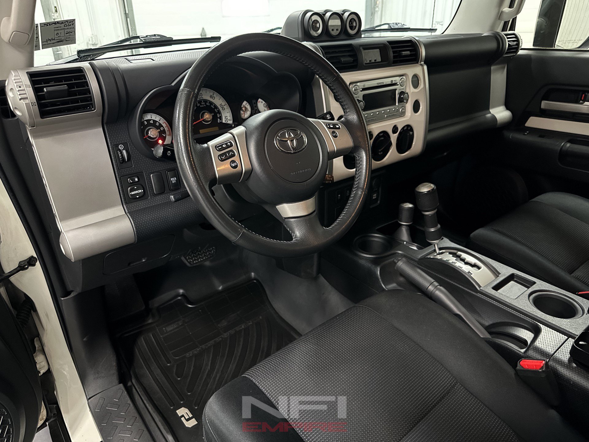 Used 2013 Toyota FJ Cruiser 4WD w/ Upgrade Pkg image 23