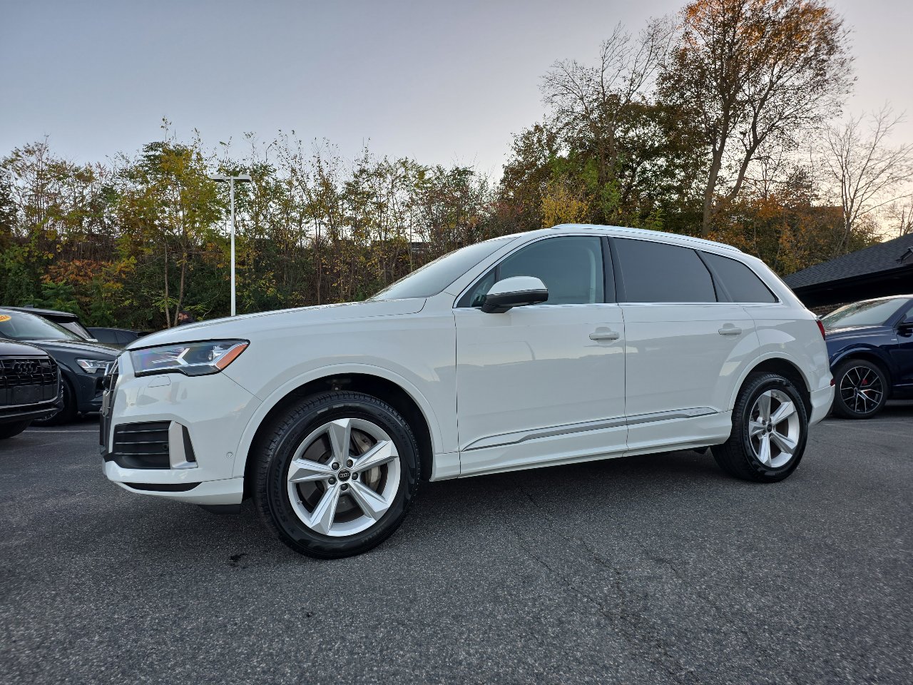 Used 2023 Audi Q7 2.0T Premium w/ Convenience Package image 5