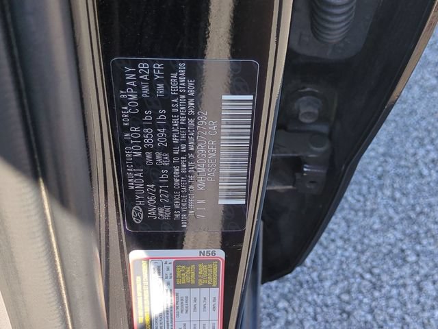 Used 2024 Hyundai Elantra SEL FWD image 36
