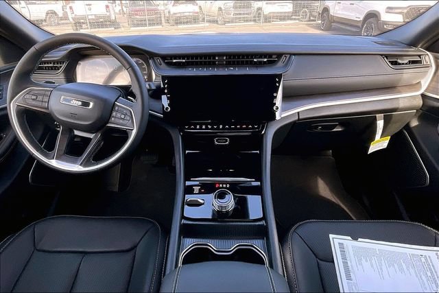 New 2026 Jeep Grand Cherokee L Limited AWD/4WD image 5
