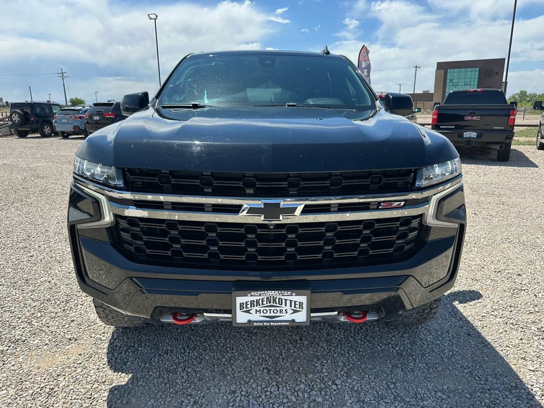 Used 2021 Chevrolet Tahoe Z71 w/ Z71 Signature Package AWD/4WD image 3