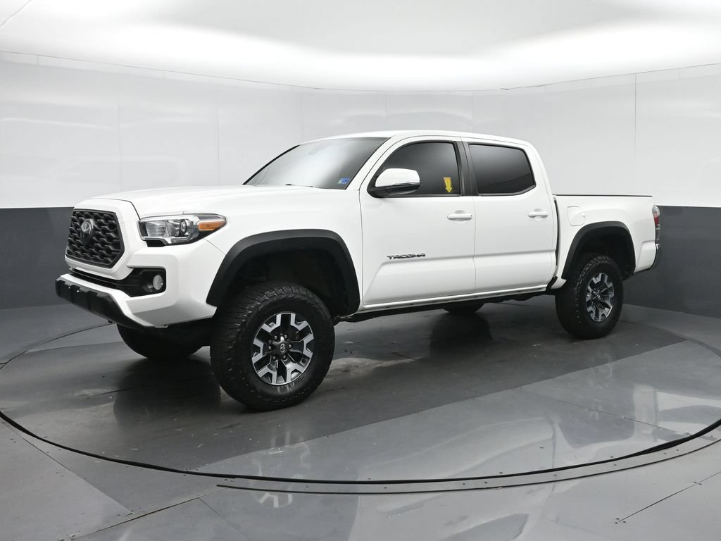 Used 2022 Toyota Tacoma TRD Off-Road RWD image 3