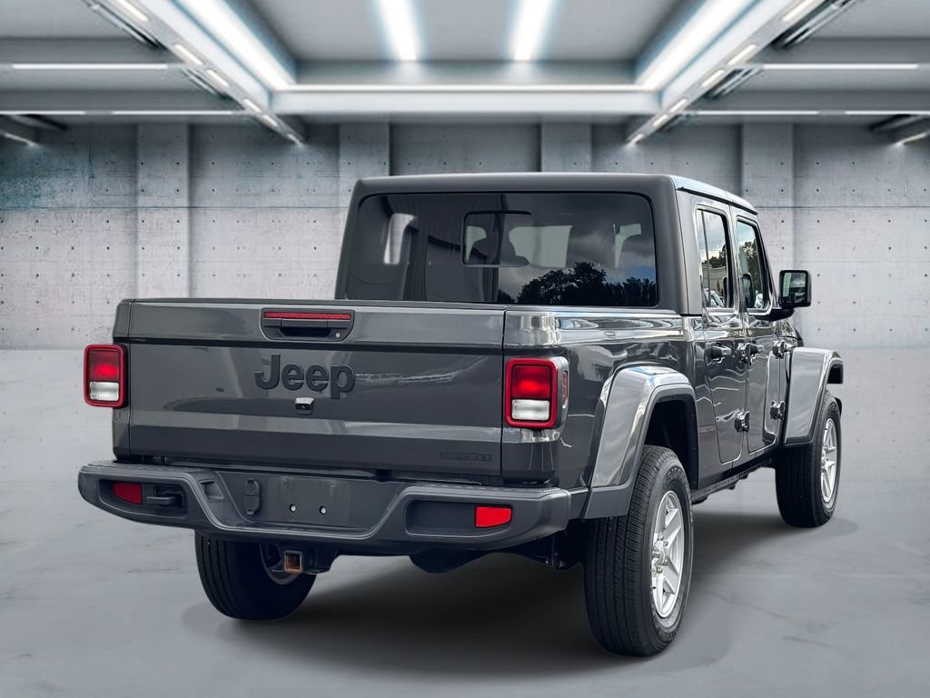 Used 2021 Jeep Gladiator Sport image 4