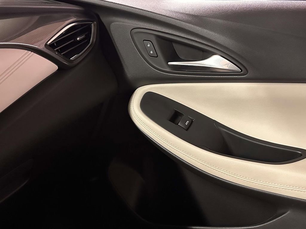 Used 2023 Buick Encore GX Preferred w/ Cold Weather Comfort Package image 25