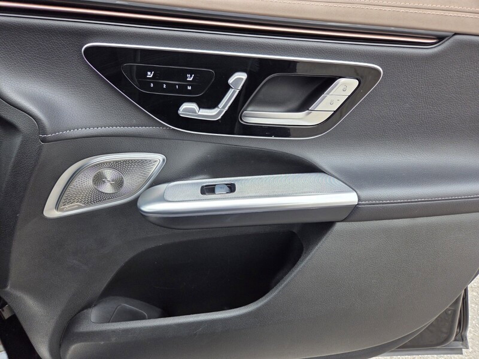 Certified 2024 Mercedes-Benz EQE 350+ SUV image 24