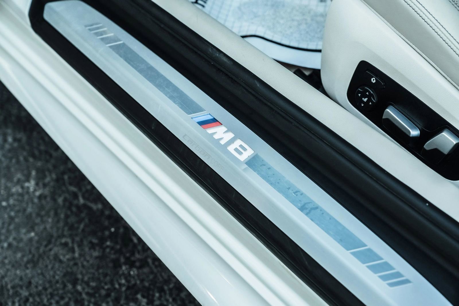 Used 2020 BMW M8 Coupe AWD/4WD image 25