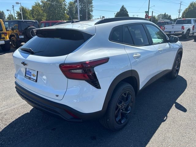 New 2026 Chevrolet Trax LT w/ Driver Confidence Package FWD image 5