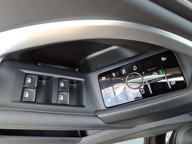 Used 2025 Audi Q5 Premium w/ Convenience Package image 12