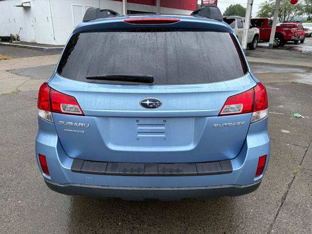 Used 2011 Subaru Outback 2.5i Premium w/ All-Weather Pkg AWD/4WD image 3