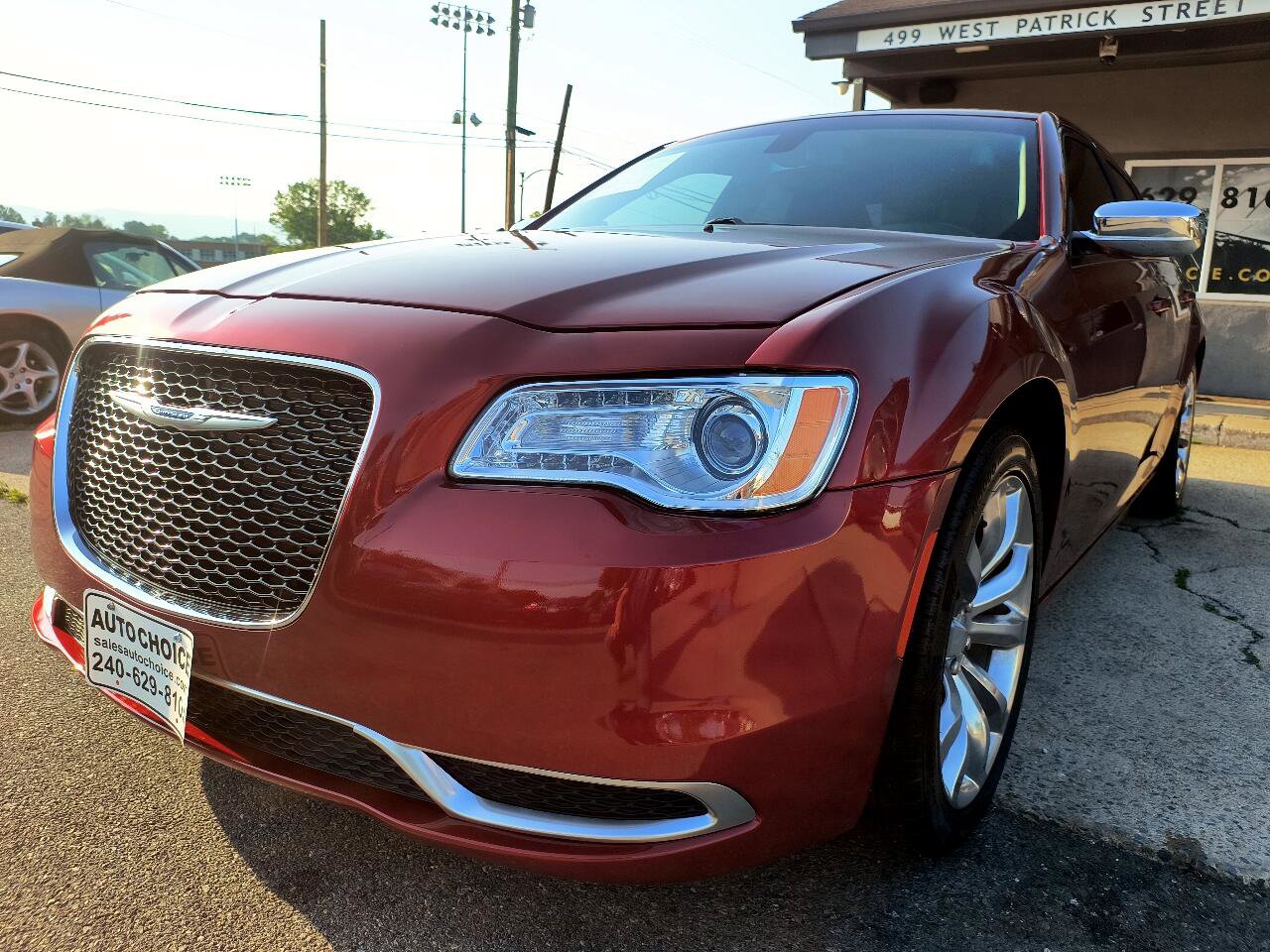 Used 2019 Chrysler 300 Touring w/ Chrome Appearance Package image 25