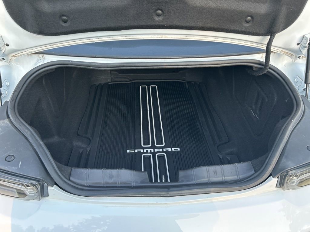 Used 2020 Chevrolet Camaro SS RWD image 30