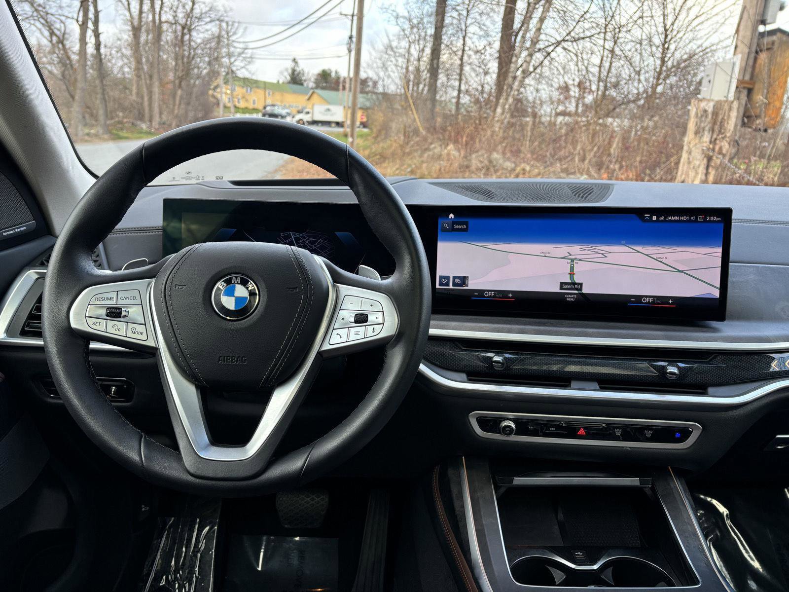 Used 2023 BMW X7 xDrive40i w/ Premium Package image 35