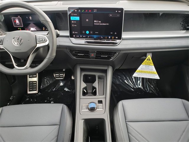 New 2026 Volkswagen Tiguan SE R-Line image 9