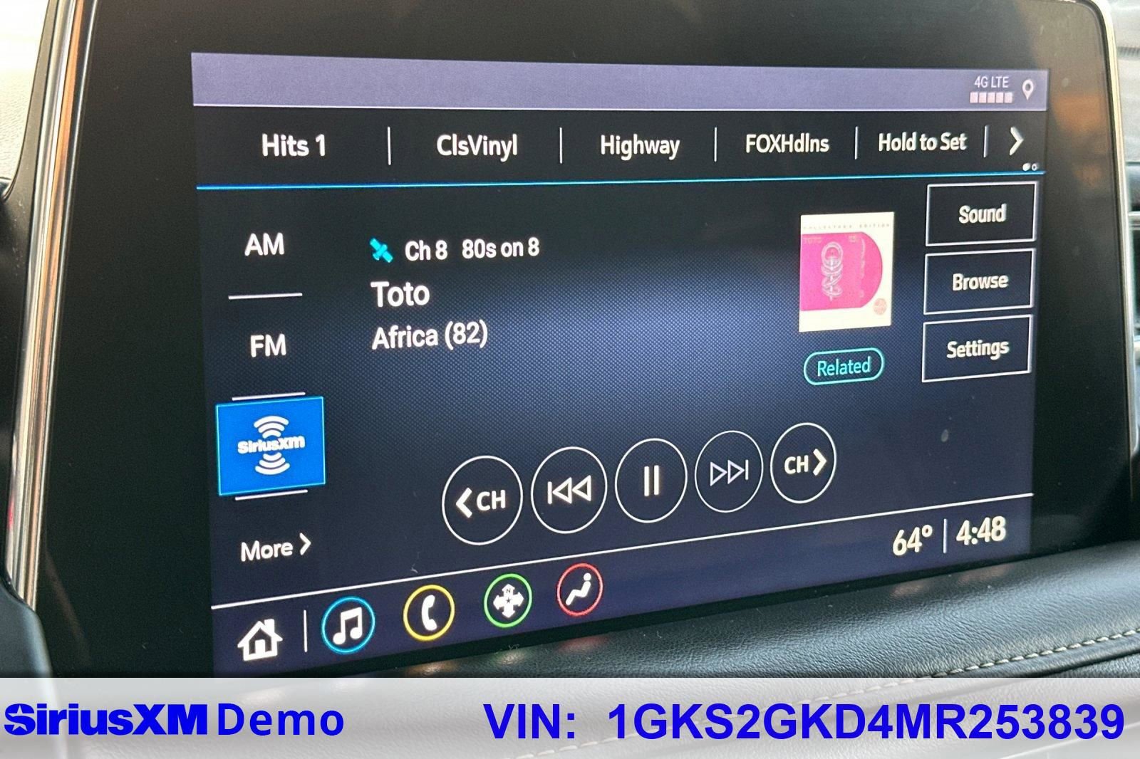 Used 2021 GMC Yukon XL SLT w/ SLT Luxury Package image 30