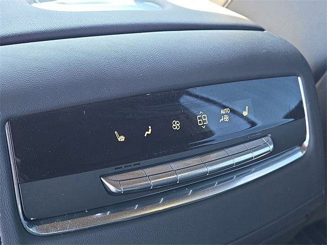 Certified 2022 Cadillac Escalade Premium Luxury image 39