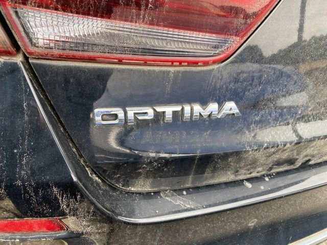 Used 2019 Kia Optima S w/ S Panoramic Sunroof Package image 21