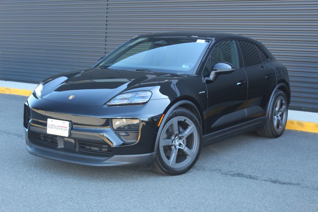 New 2026 Porsche Macan 4 Electric AWD/4WD image 1