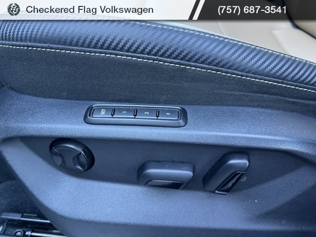 Used 2023 Volkswagen Atlas Cross Sport SEL R-Line image 24