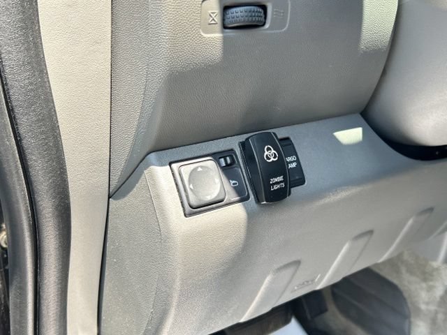 Used 2018 Nissan Frontier SV w/ Value Truck Package RWD image 25