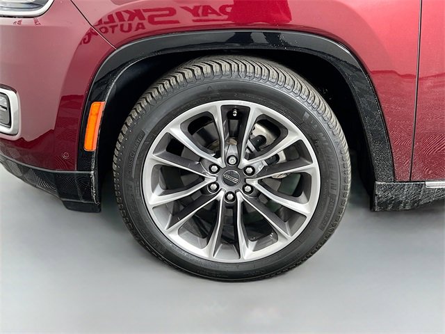 Used 2022 Jeep Wagoneer Series III w/ Premium Group I image 31