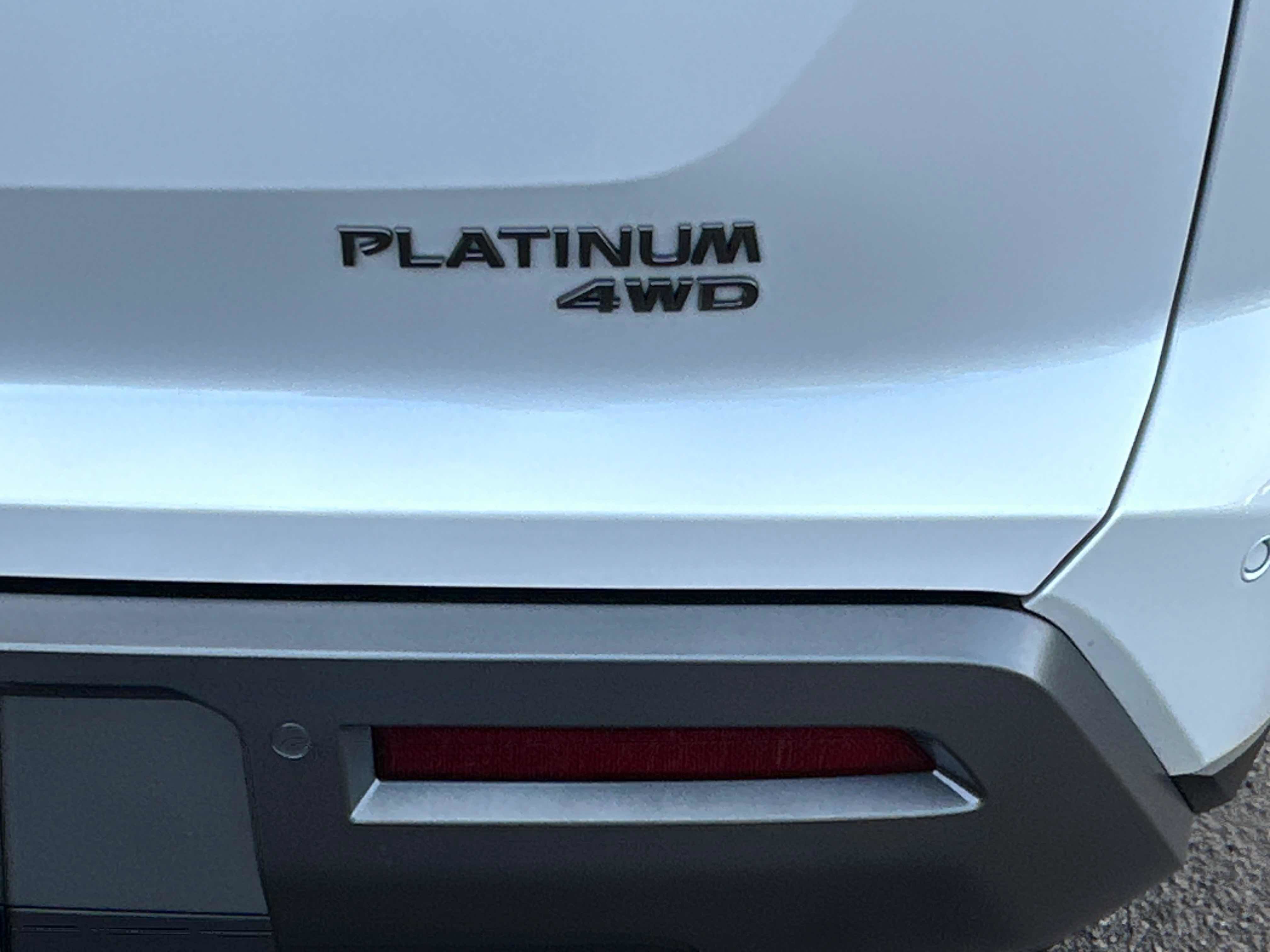 New 2026 Nissan Pathfinder Platinum AWD/4WD image 12