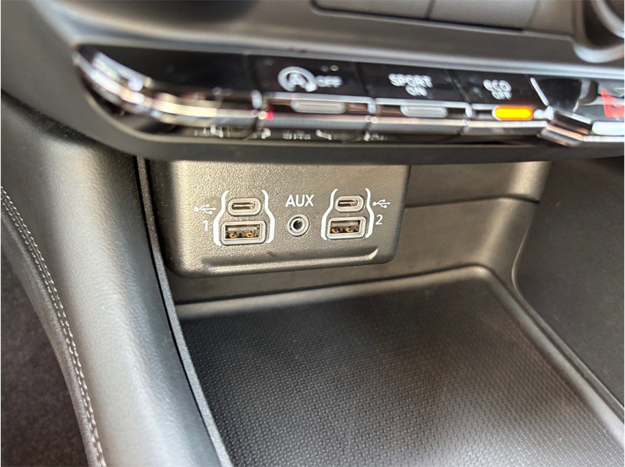 Used 2022 Dodge Durango SXT w/ Blacktop Package RWD image 32