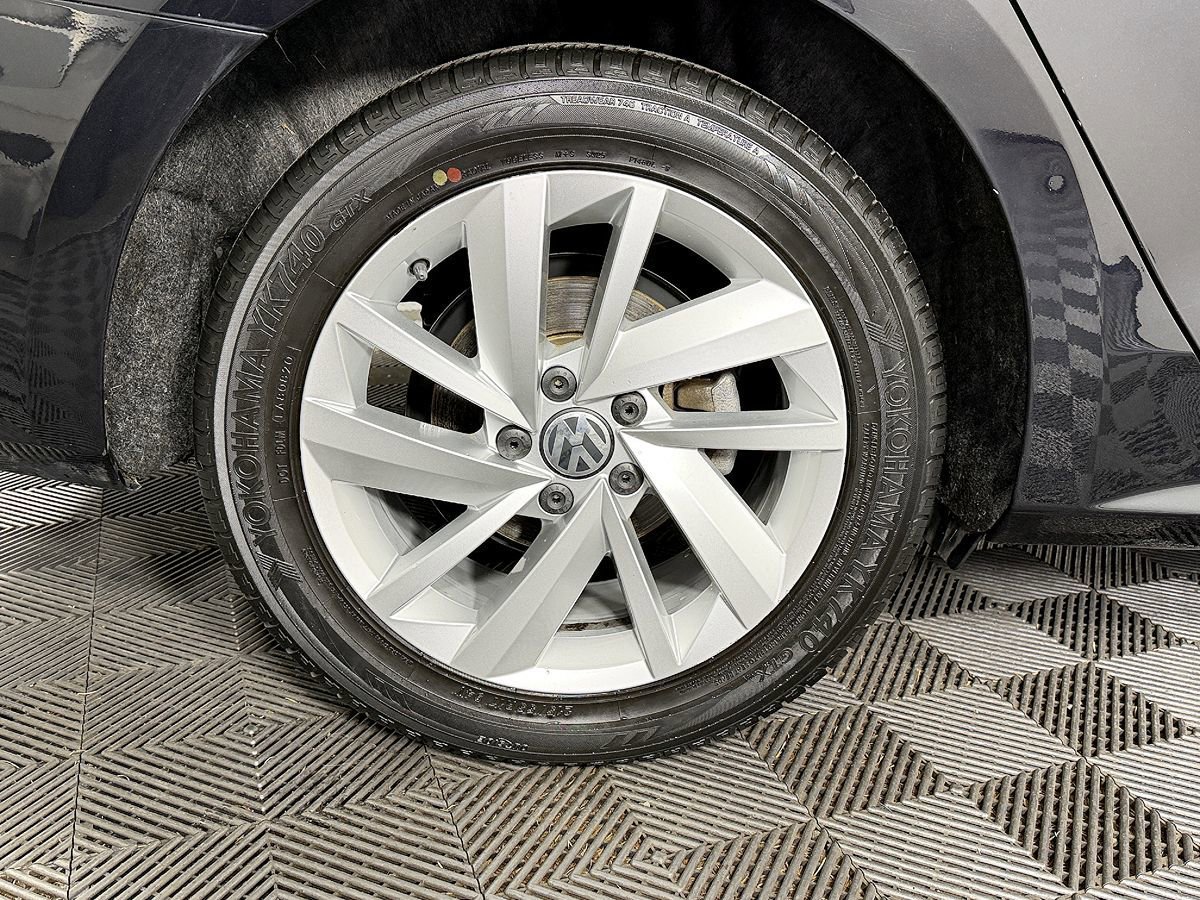 Used 2018 Volkswagen Passat 2.0T SE image 49