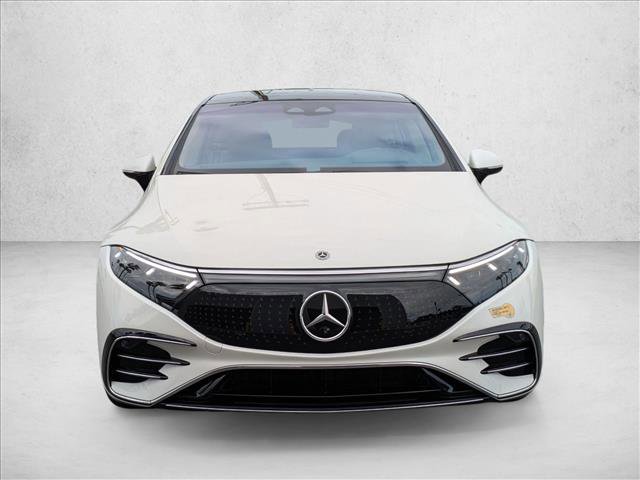 Certified 2022 Mercedes-Benz EQS 580 4MATIC Sedan image 5