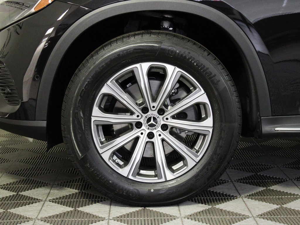 Certified 2025 Mercedes-Benz GLC 300 4MATIC image 30