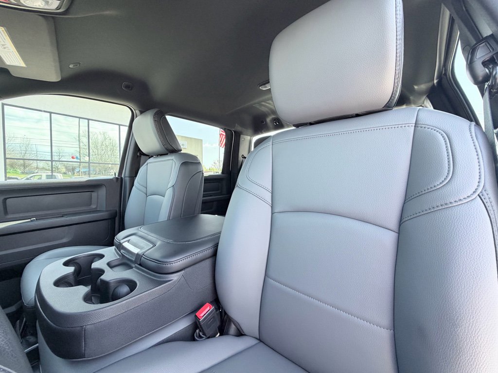 New 2026 RAM 2500 Tradesman w/ Chrome Appearance Group AWD/4WD image 20