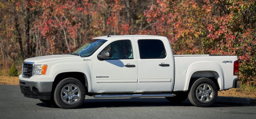 Used 2011 GMC Sierra 1500 4x4 Crew Cab Hybrid image 4