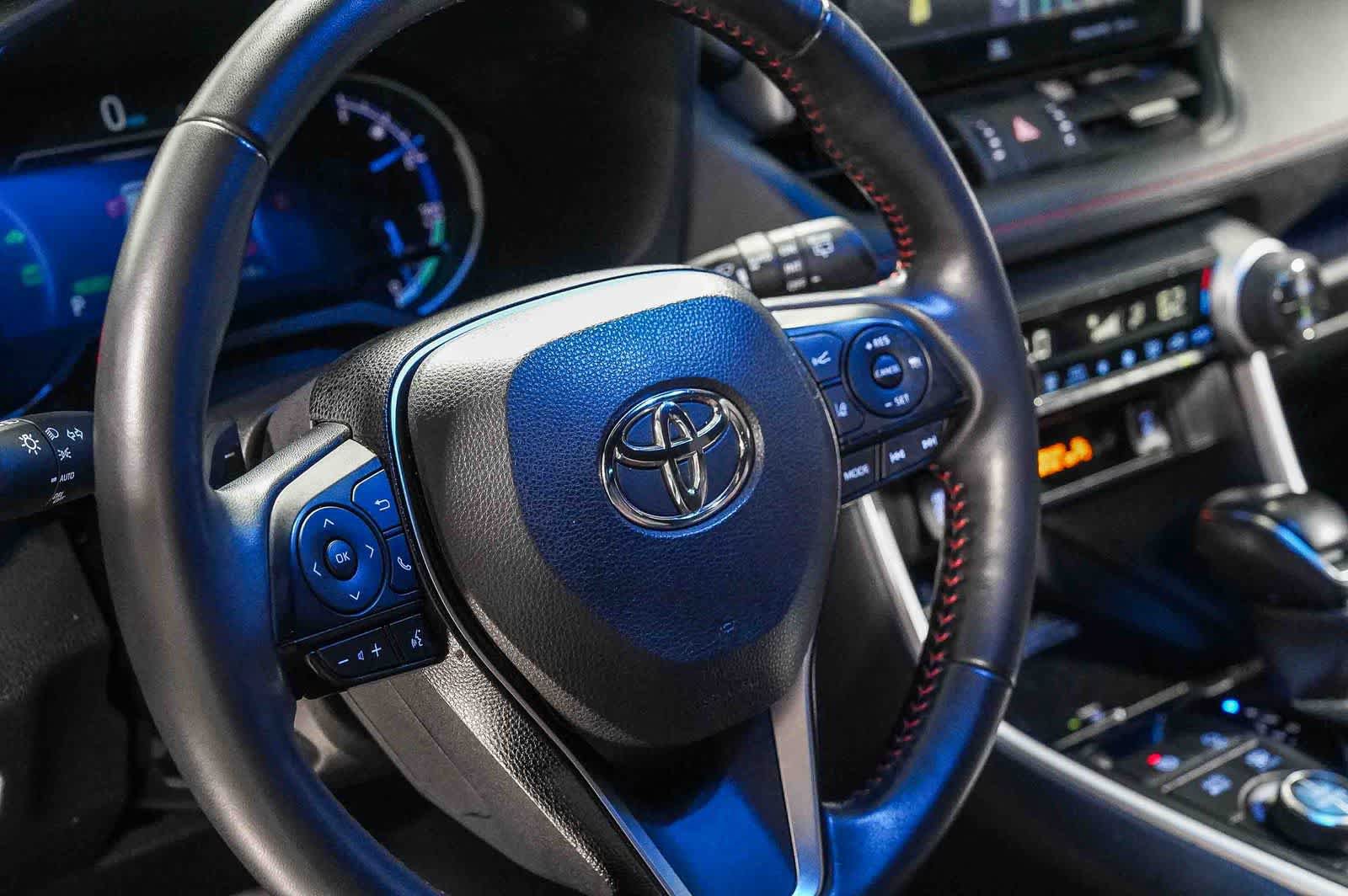 Certified 2021 Toyota RAV4 XSE w/ Weather Package AWD/4WD image 22