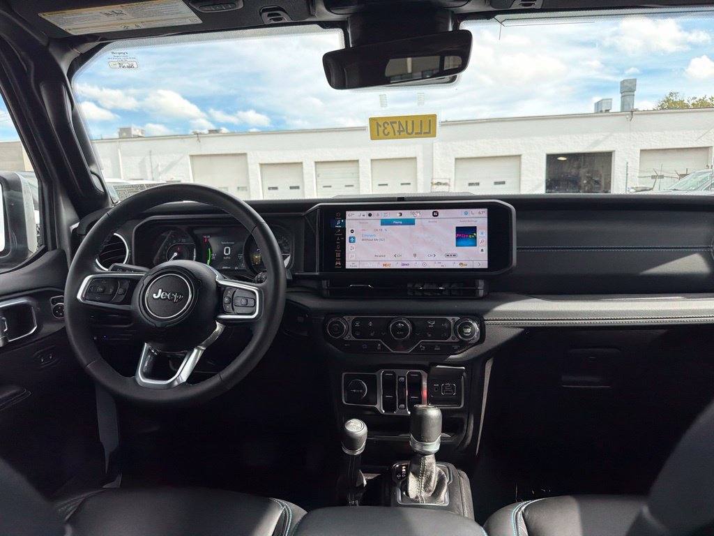 Used 2024 Jeep Wrangler High Altitude AWD/4WD image 20
