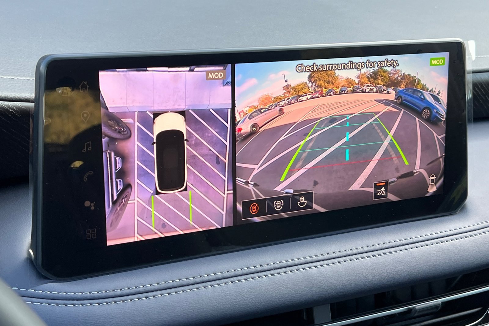 New 2026 INFINITI QX60 Sport w/ Dark Cargo Package image 24