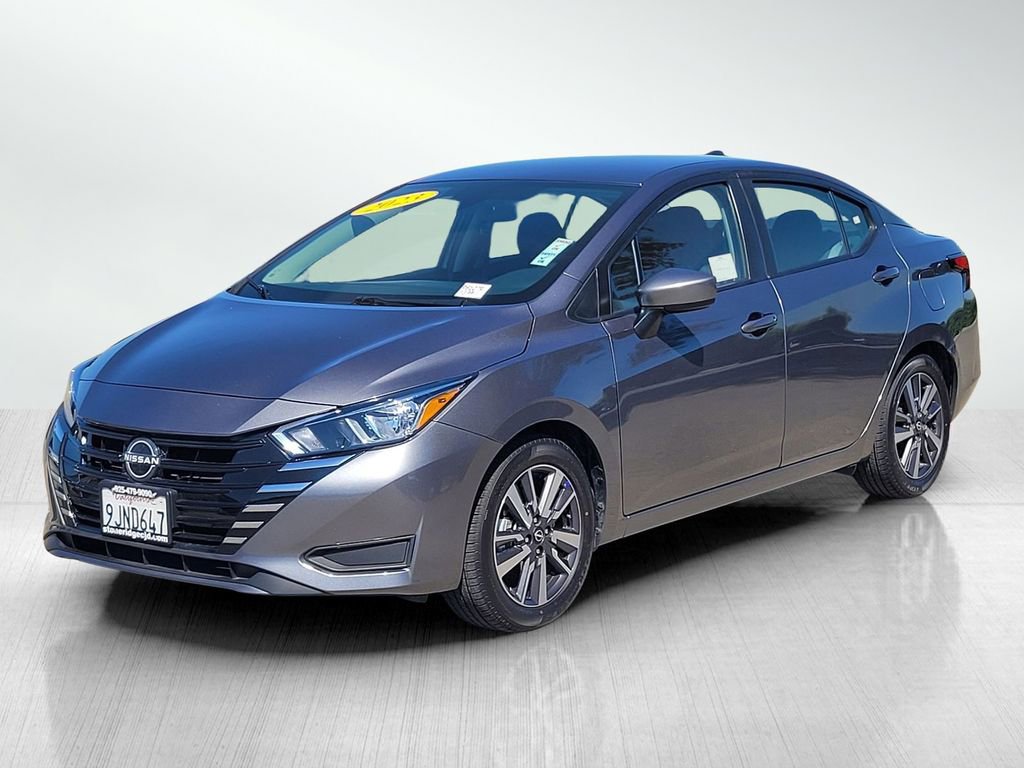 Used 2023 Nissan Versa SV FWD image 8