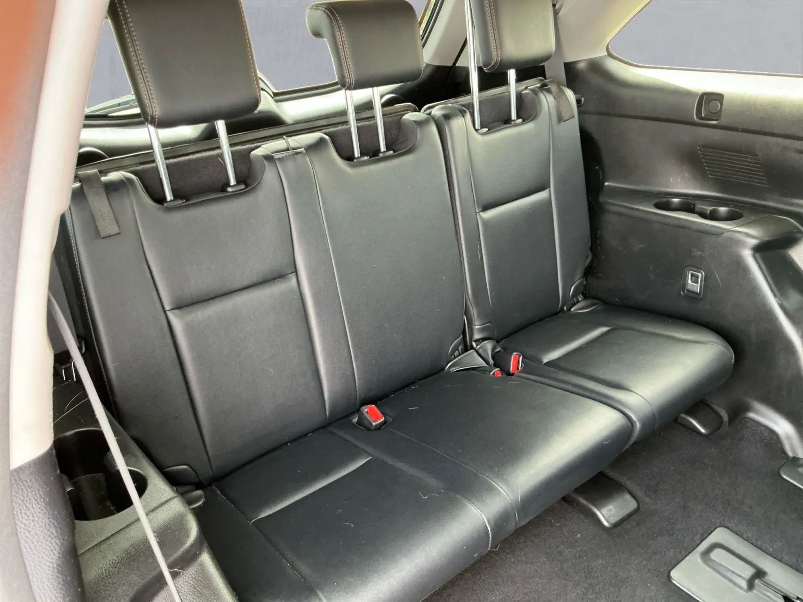 Used 2018 Toyota Highlander Limited image 17