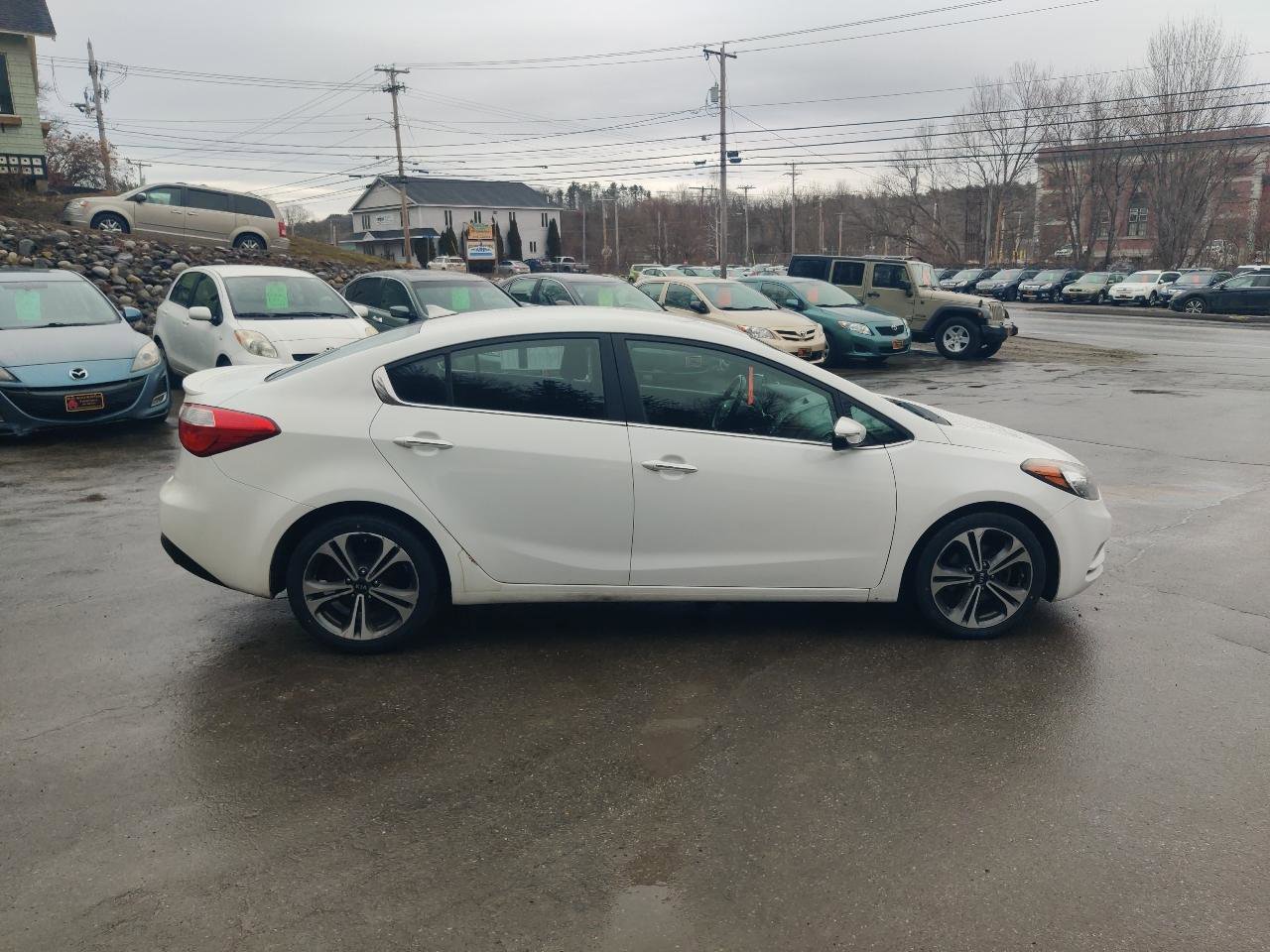 Used 2015 Kia Forte EX w/ UVO Package W/17" Alloys image 7
