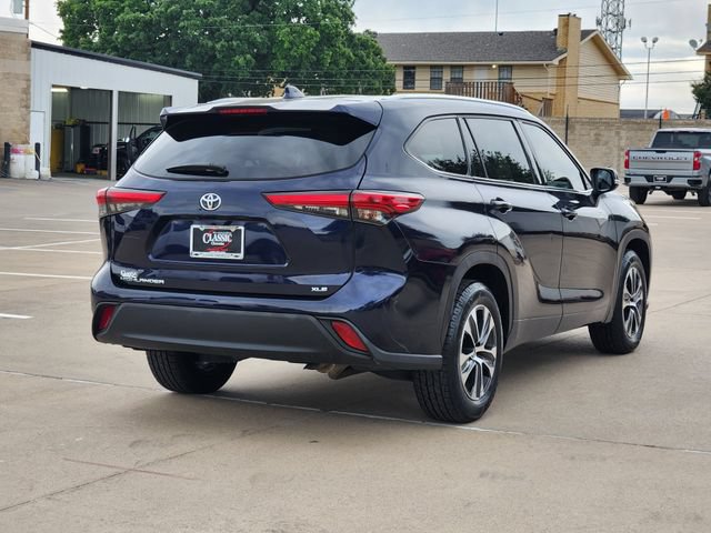 Used 2021 Toyota Highlander XLE FWD image 14